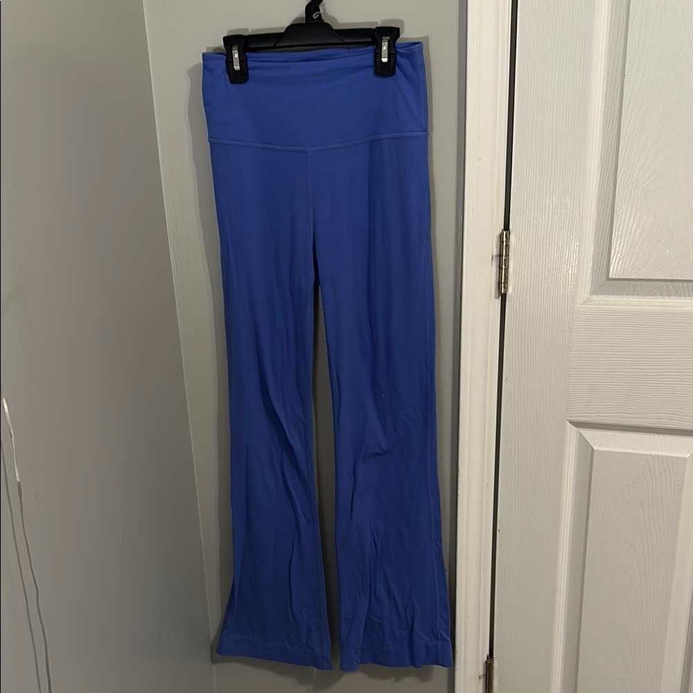 Lululemon grove Nulu high-rise flare pant- short